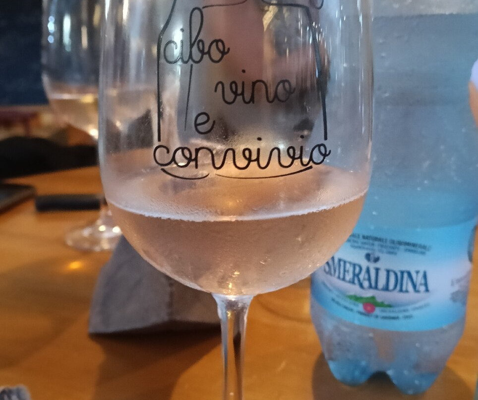 Enoteca La Bottega-圣特雷莎加卢拉必去景点