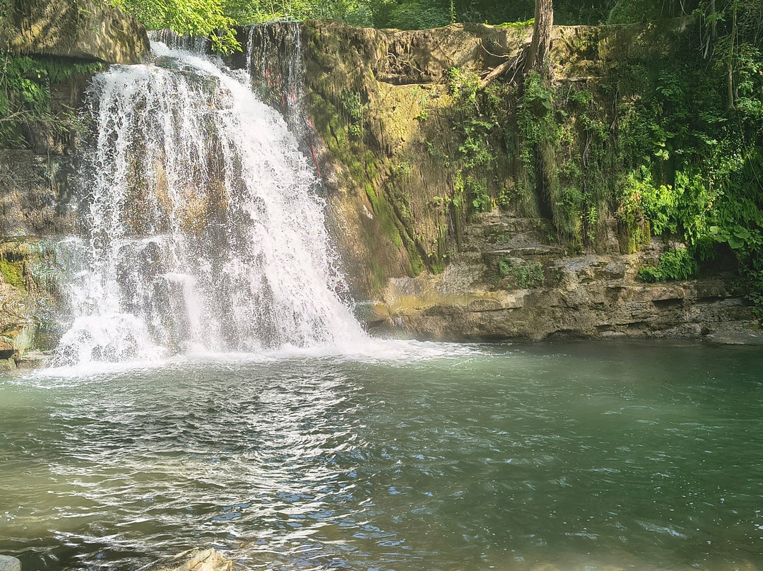 Cascate Di Casanova-Torricella Sicura必去景点