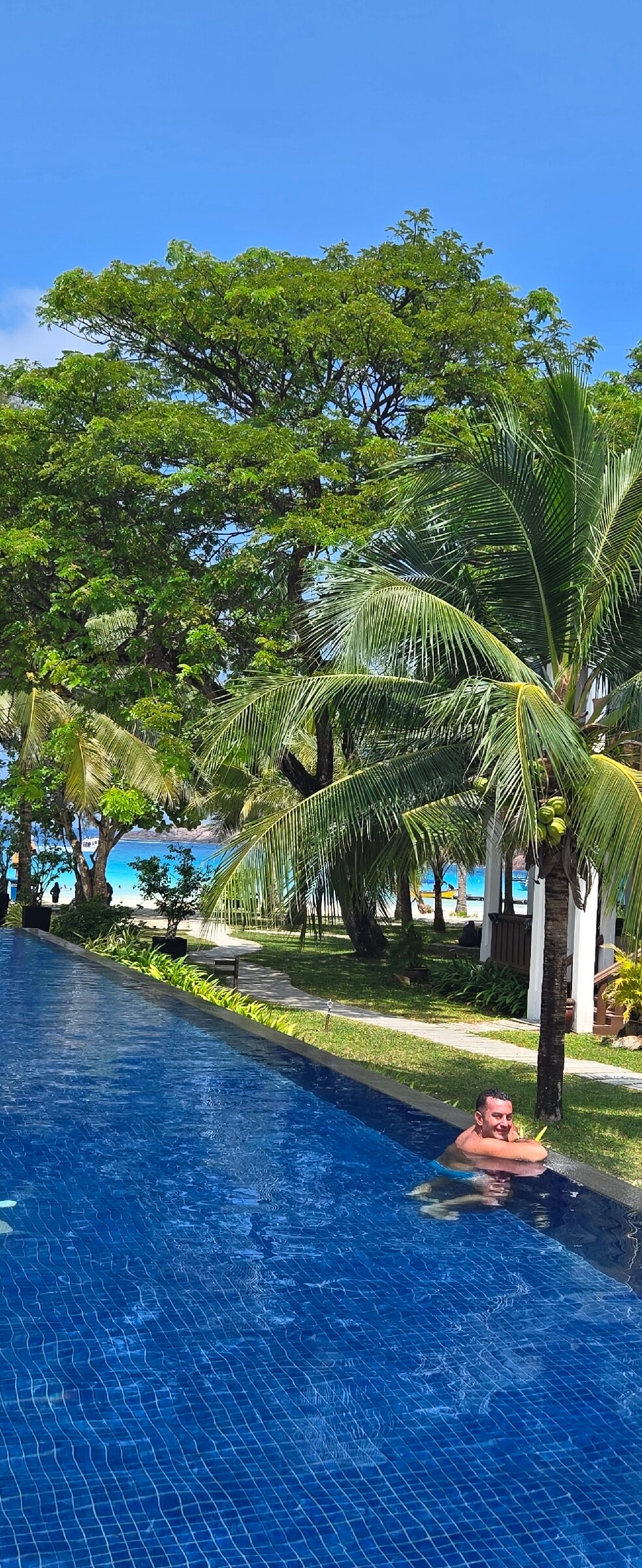 热浪岛度假村-官方