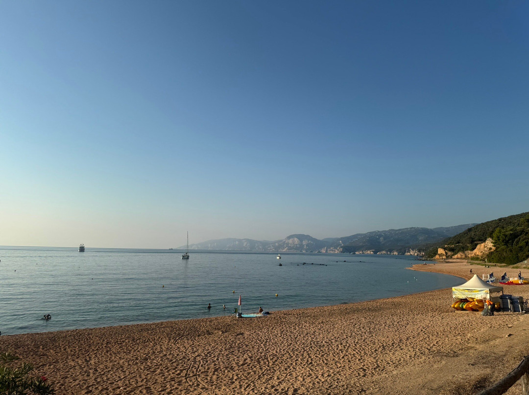 Spiaggia di Palmasera-Cala Gonone必去景点