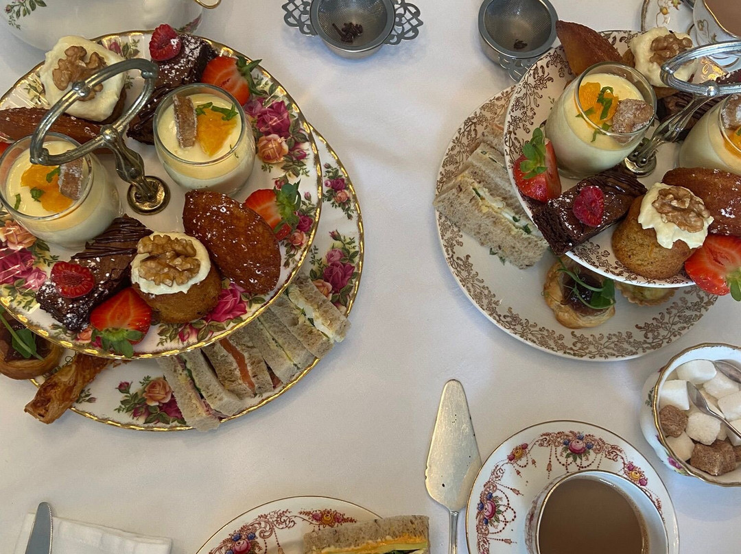 The New White Lion主图