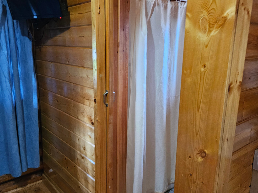 Z酒吧汽车旅馆主图