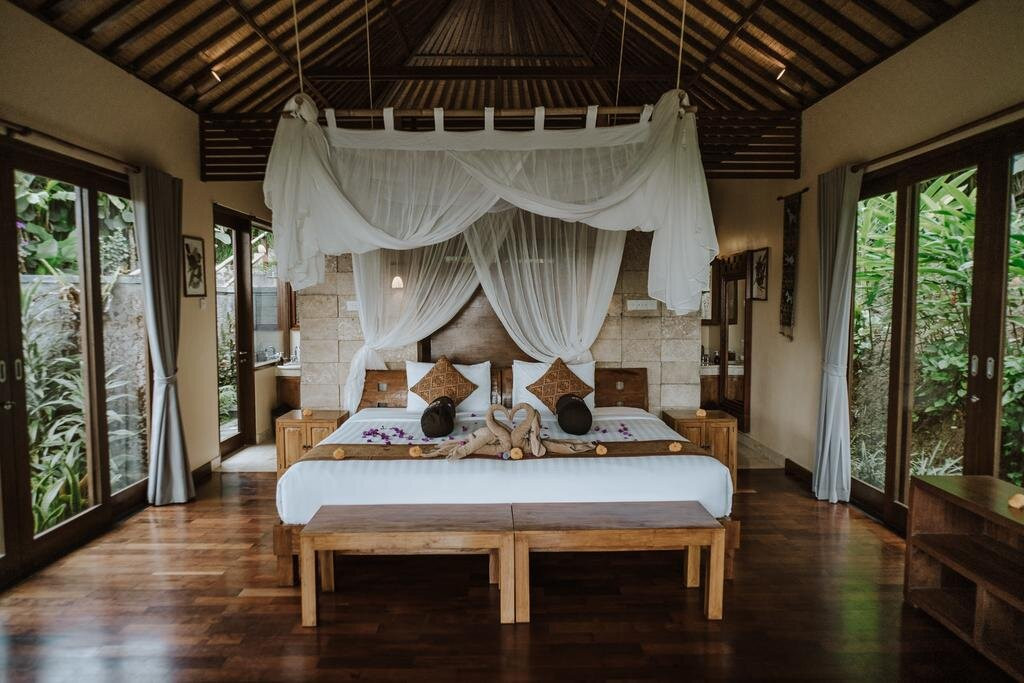 莫鼎人工林酒店主图