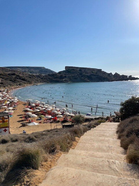 Ghajn Tuffieha Bay-梅雷赫必去景点