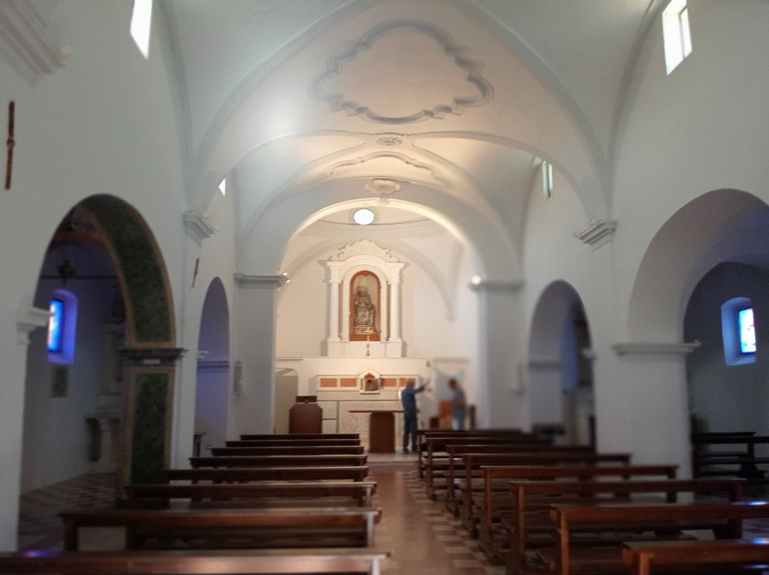 Chiesa di San Pietro-Roccascalegna必去景点