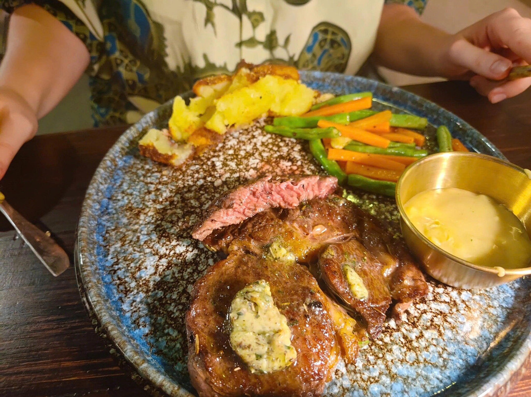 Caveman Smoked Ribs & Craft Beer