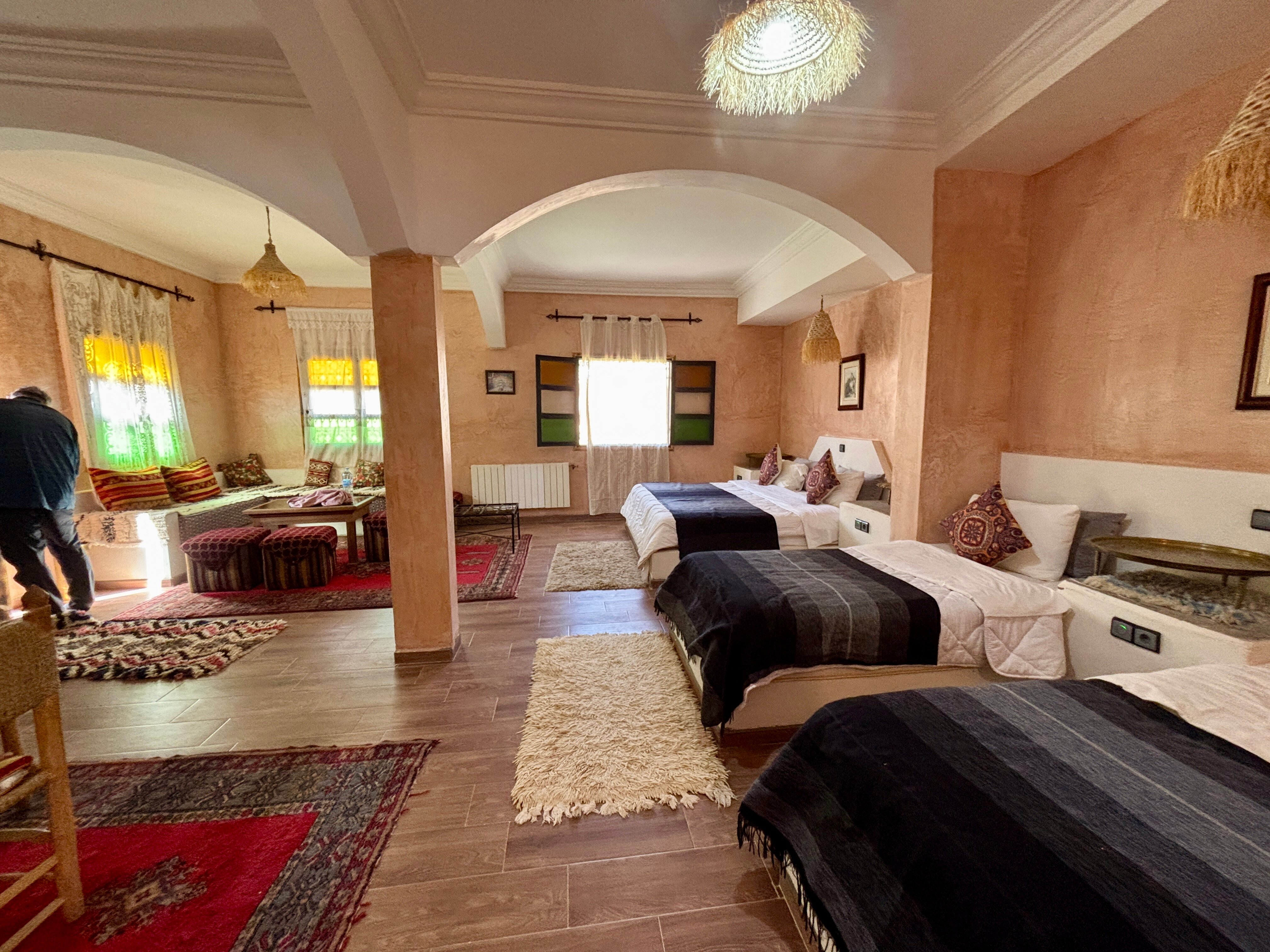 Riad Gabsi Dades-官方