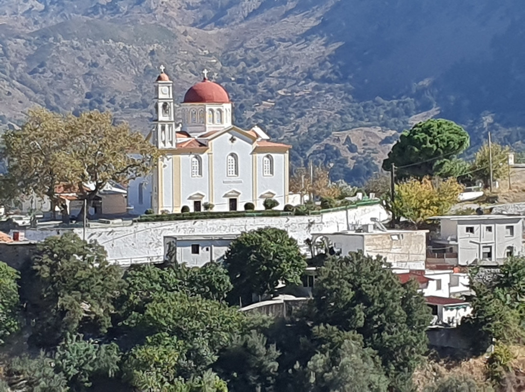 Neos Omalos Hotel主图