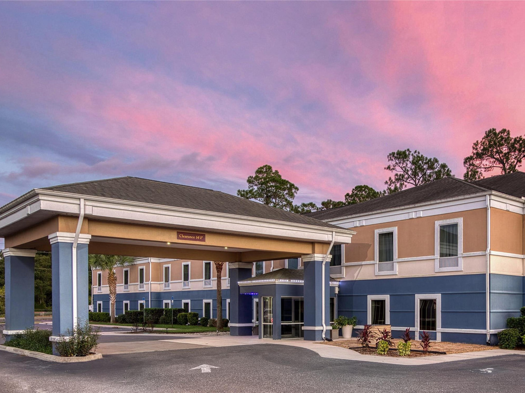 Putnam Hall酒店住宿-Best Western Waldo Inn & Suites