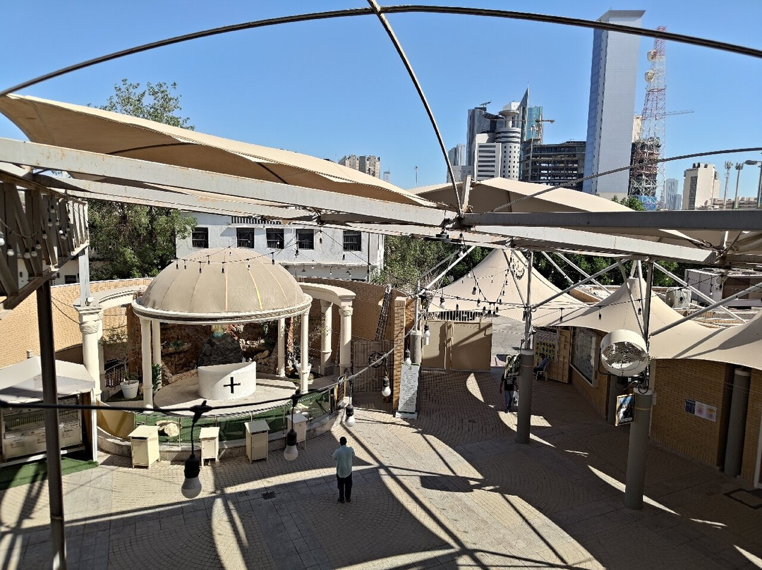 Holy Family Cathedral Parish-Kuwait City必去景点