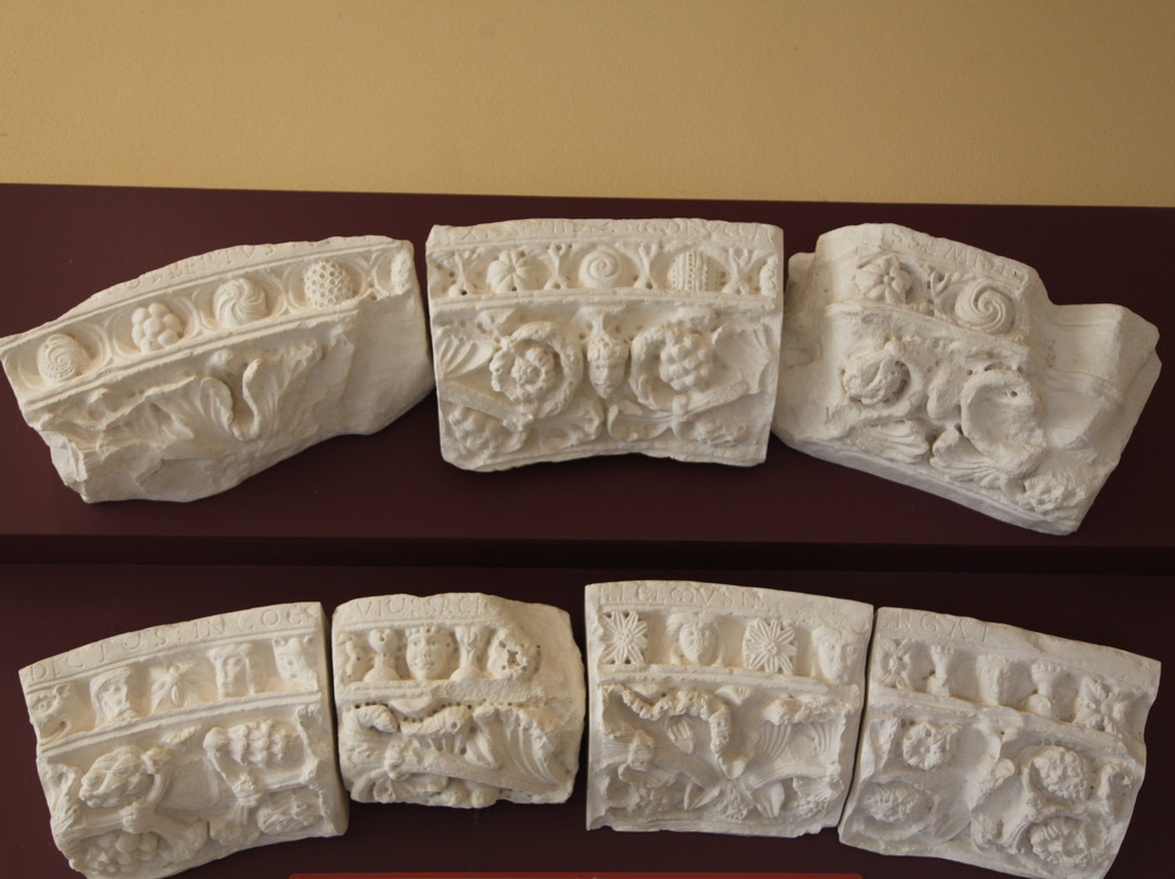 Abbaye Médiévale De Lagrasse, Centre Culturel Les Arts De Lire-Lagrasse必去景点