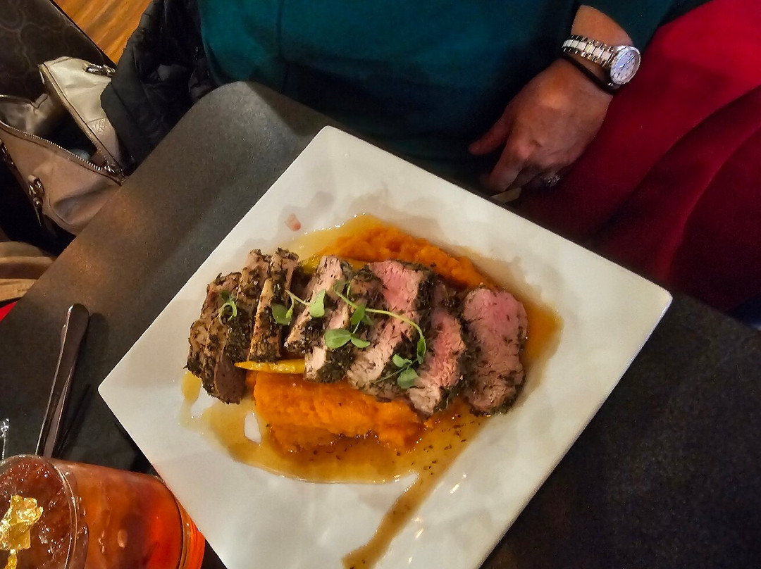 Red Dog Bar - Bistro Piney Creek