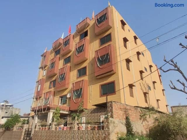 Milan, Khatushyamji