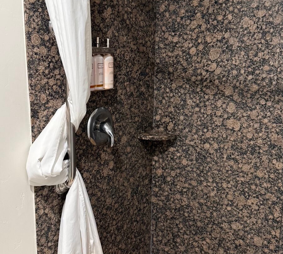 阿罗哈旅馆主图