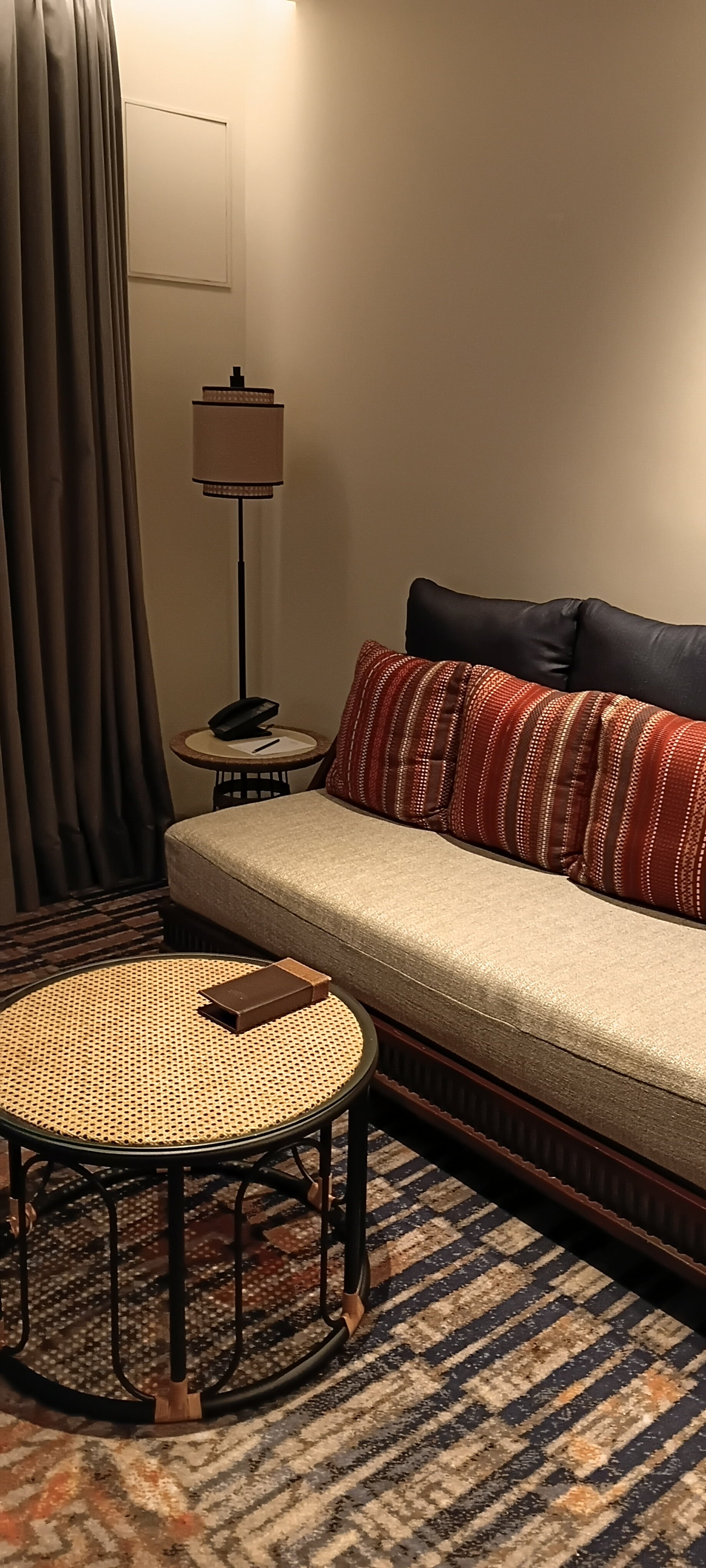 Episode Gading Serpong-官方