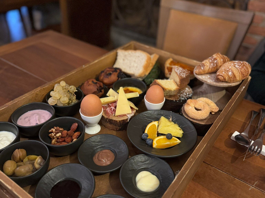 艾德加拉思酒店主图