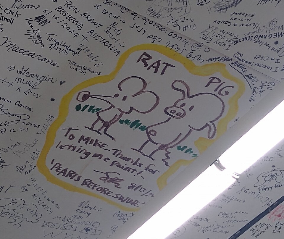 World's Largest Ball of Paint-Alexandria必去景点