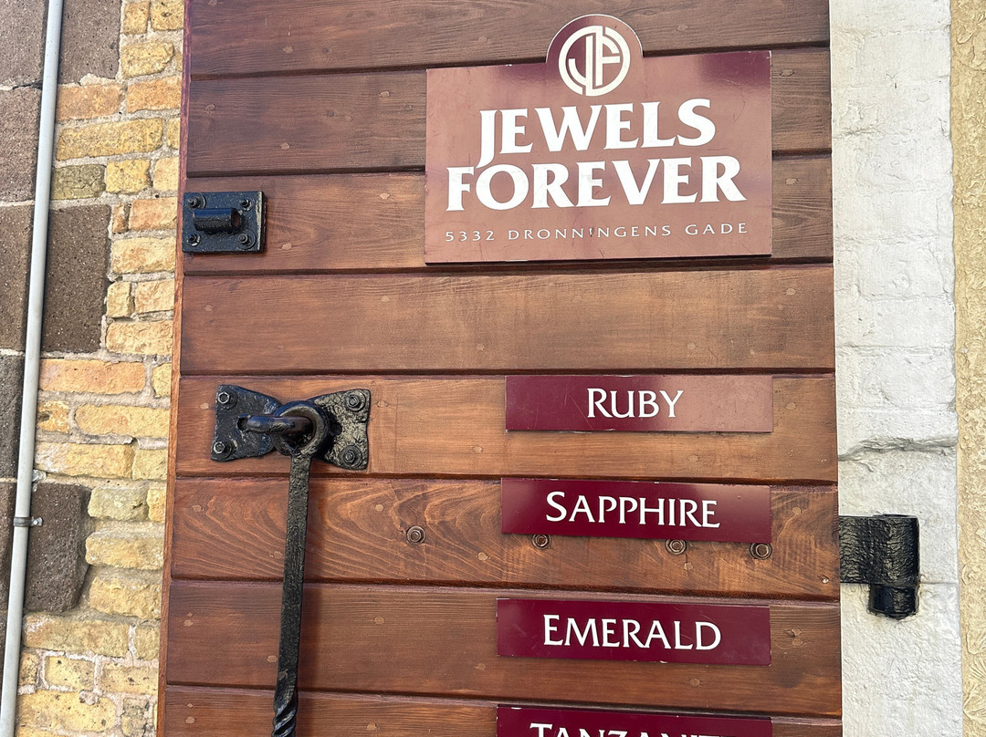 Jewels Forever-圣 托马斯必去景点