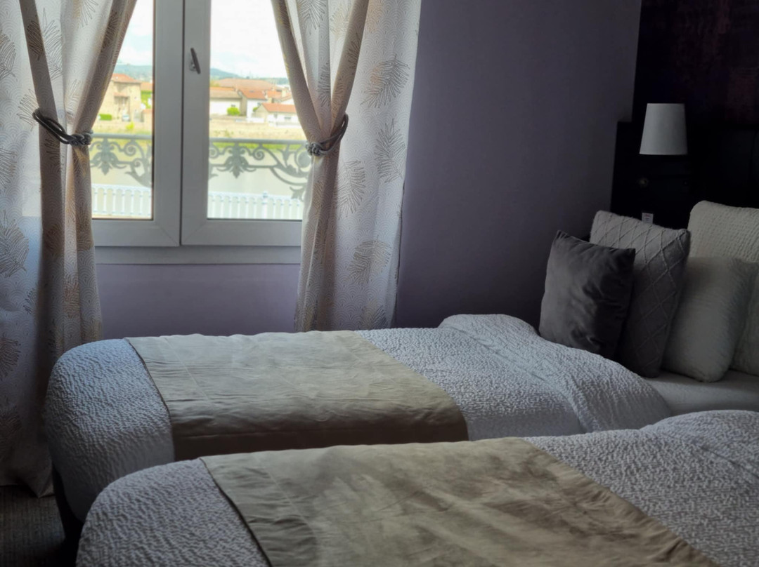 舒茨西弗尔酒店主图