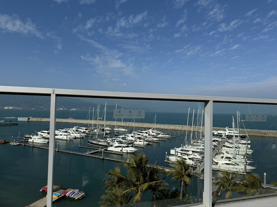 深圳浪骑瞻云度假酒店主图