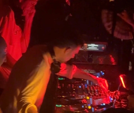 Revolver Upstairs-普拉兰必去景点