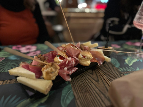 Wineria Aperitivino-Cerreto Guidi必去景点