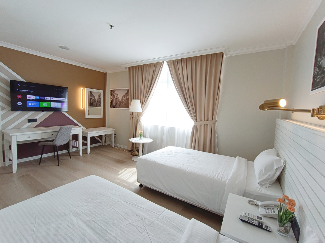 槟城拉亚酒店主图