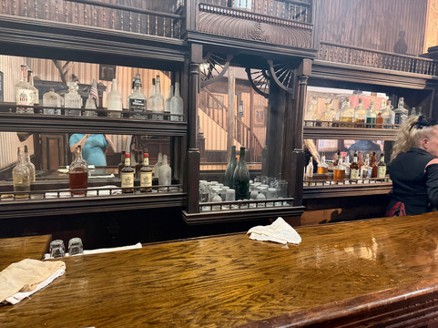 The Saloon Theatre-墓碑镇必去景点