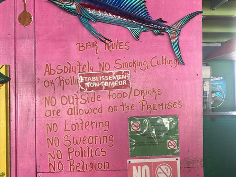 Hi-Rise Beach Bar-罗索必去景点