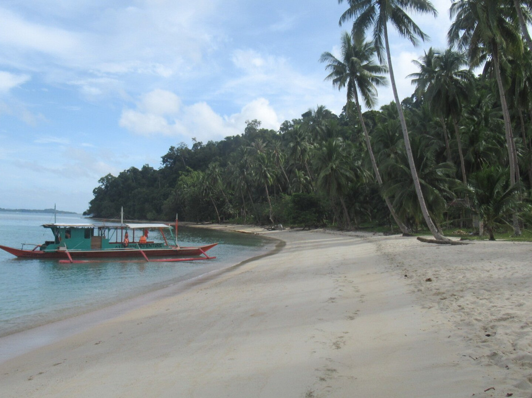 White Beach-巴顿港必去景点