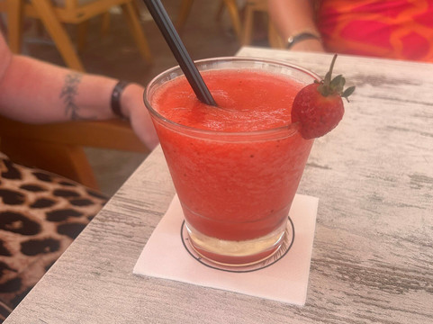 Paradisos Beach Bar-阿依纳帕必去景点