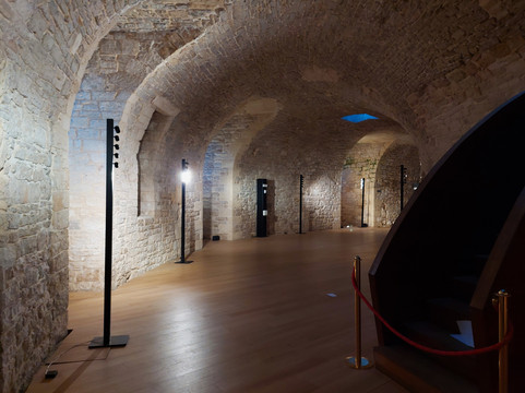 Torrione Angioino-Bitonto必去景点