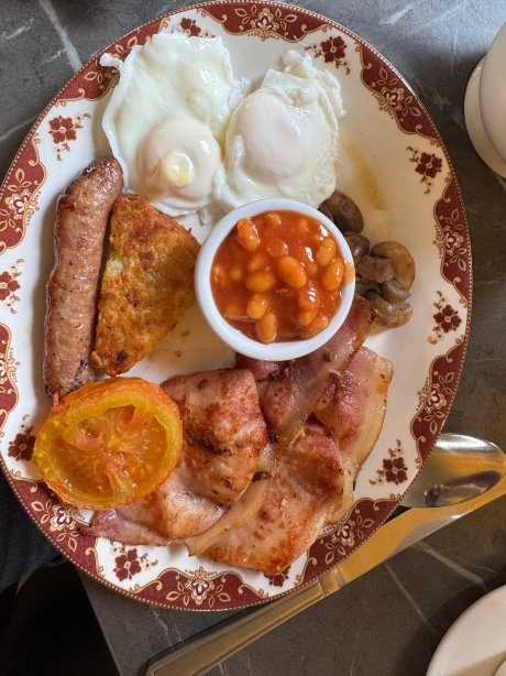 伊尔克利河畔旅馆-官方