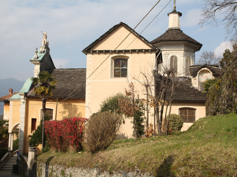 Chiesa parrocchiale di Santa Maria Assunta-奥尔塔圣朱利奥必去景点