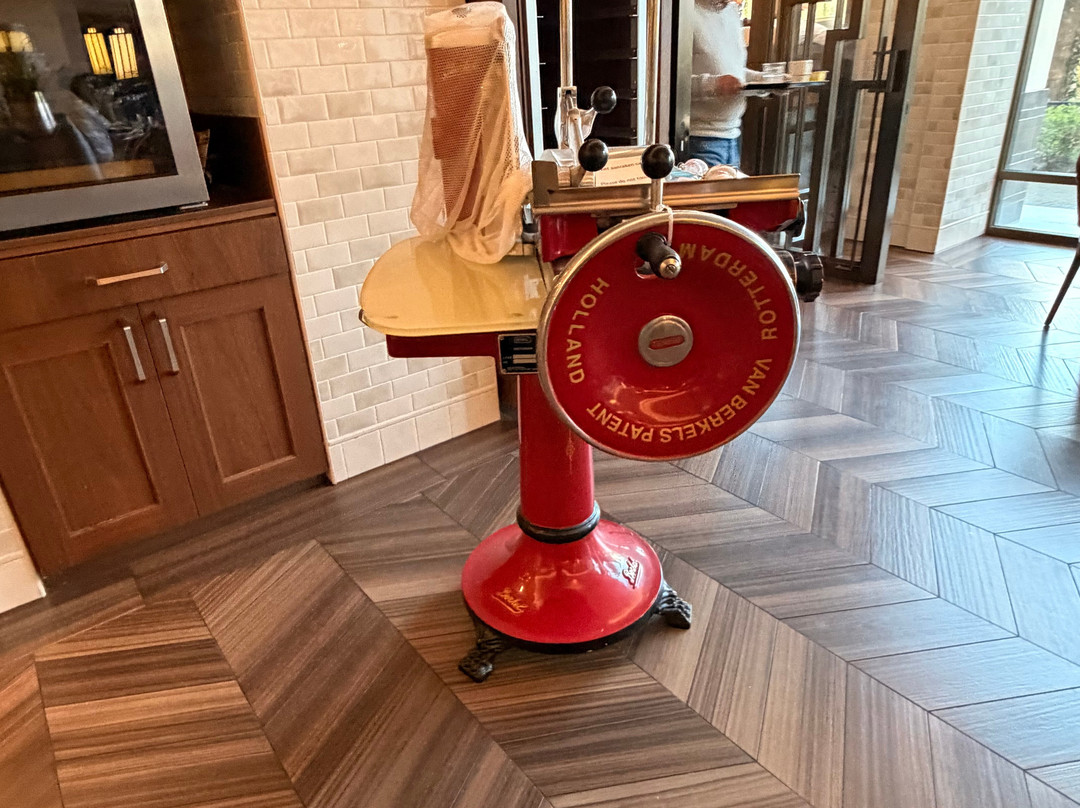 瓦利斯大酒店主图