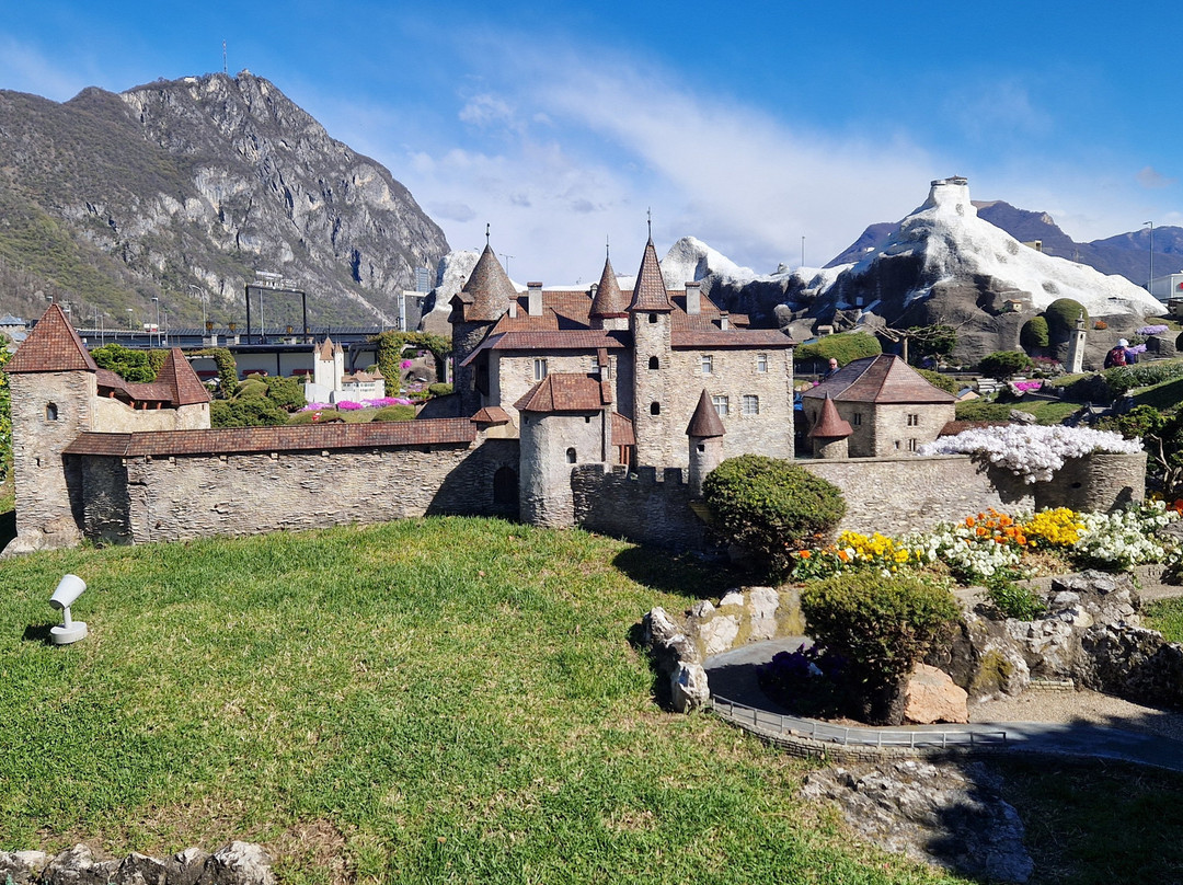 里维埃拉酒店主图