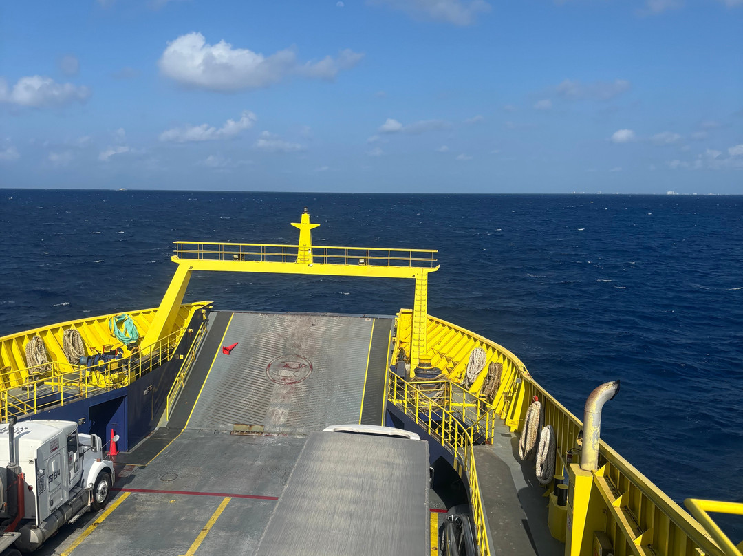 Ultracarga-普拉亚德尔卡曼必去景点