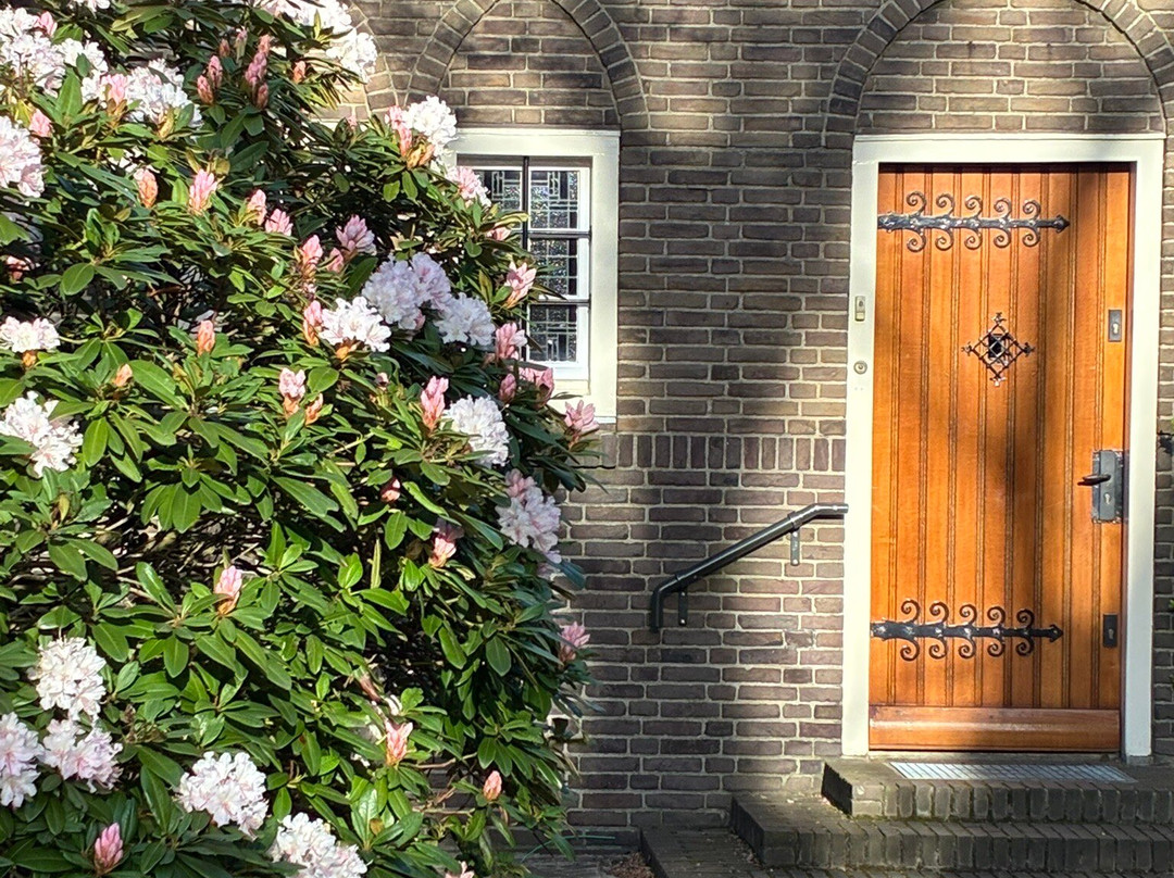 St Jansbasiliek-Laren必去景点