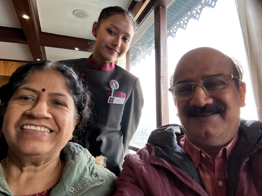 大吉岭路亚什什里购物中心酒店主图