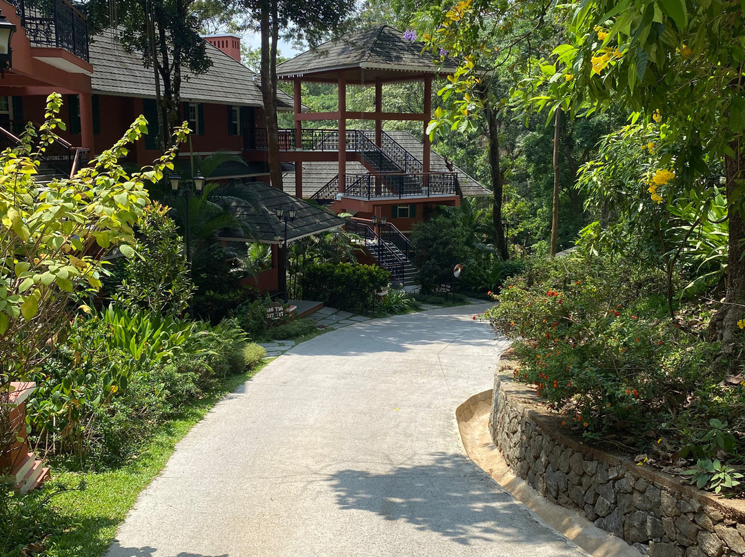 柯尔吉荒野度假村主图