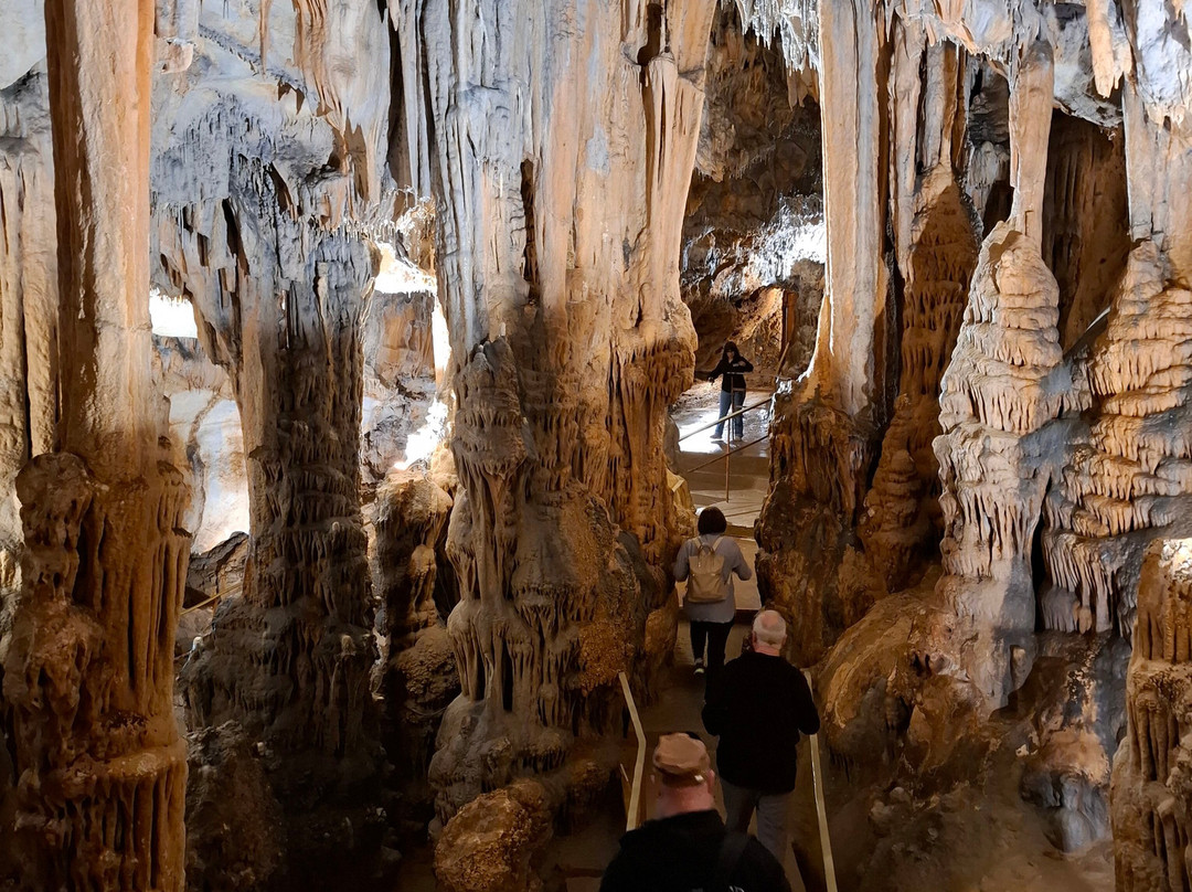 Grotte de Limousis-Limousis必去景点