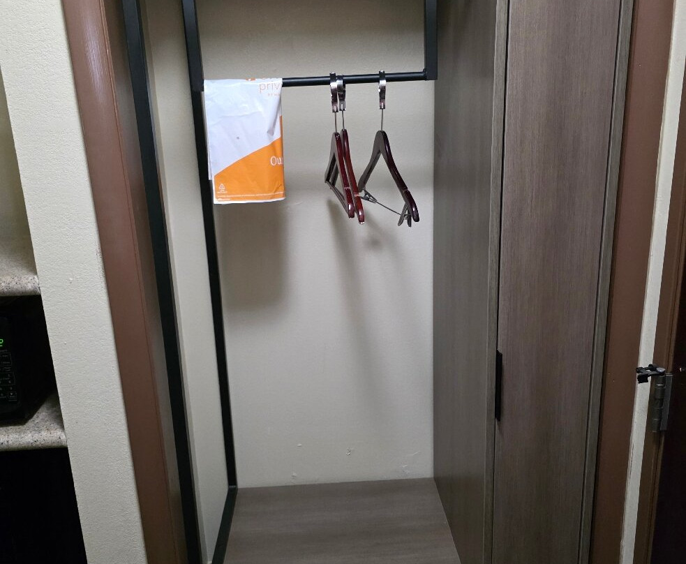 米德威-西塔拉哈西舒适套房酒店主图