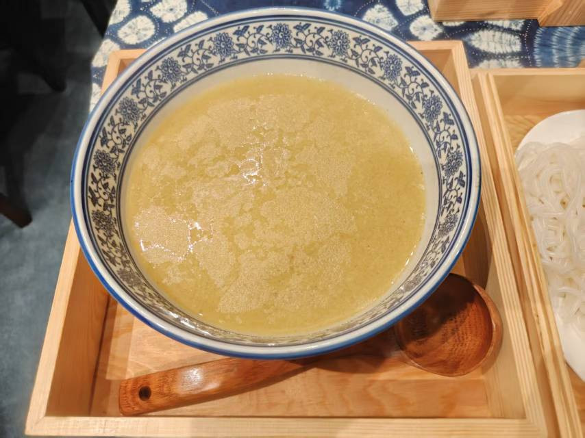 昆明索菲特大酒店主图