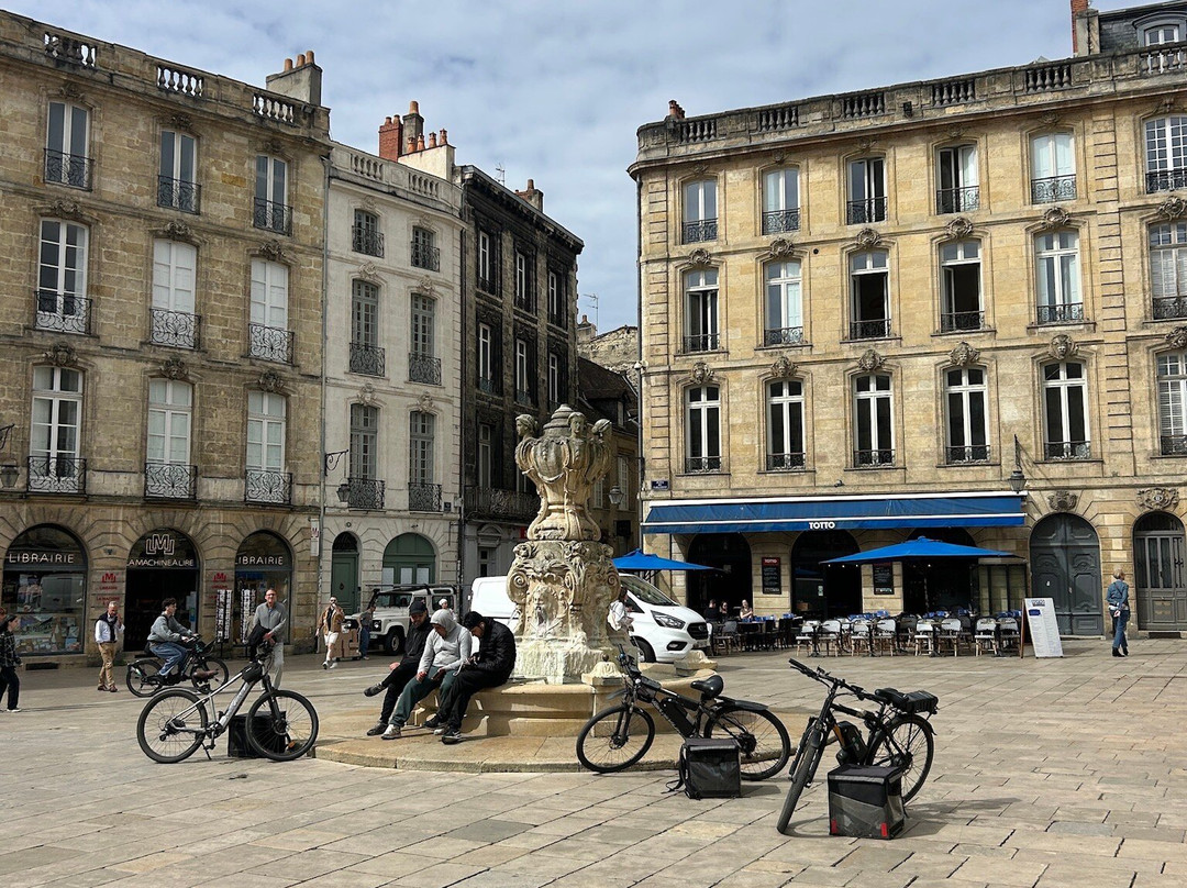 Place du Parlement-波尔多必去景点