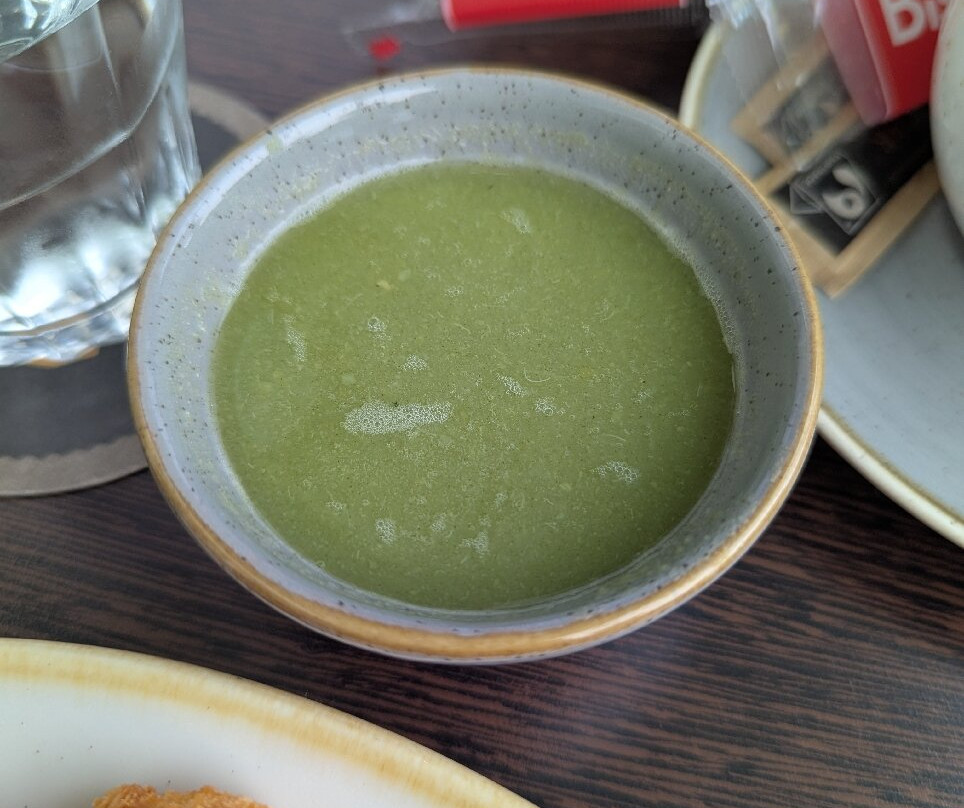米德兰酒店主图