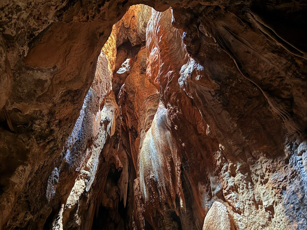 Mimbi Caves-菲茨罗伊克罗辛必去景点