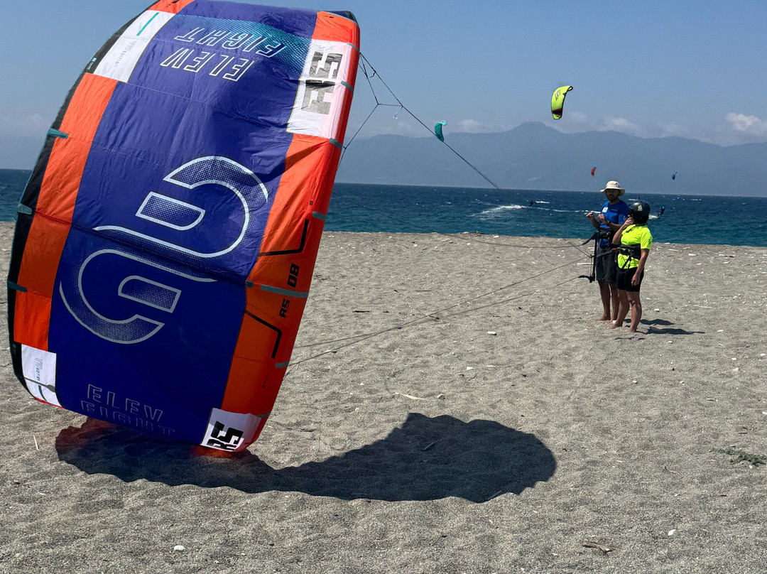 Blue Tribe Kitesurf & Wingfoil School-Pellaro必去景点