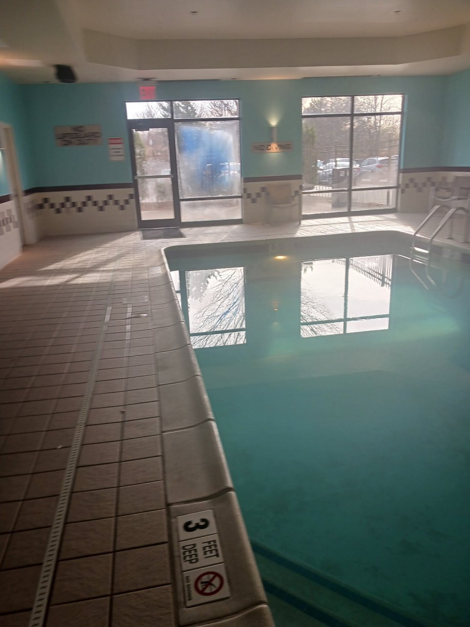 纽瓦克国际机场SpringHill Suites酒店-旅行者