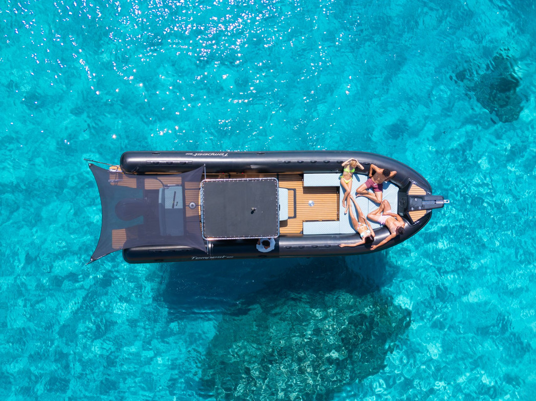 Boats in the Sea-卡利亚里省必去景点