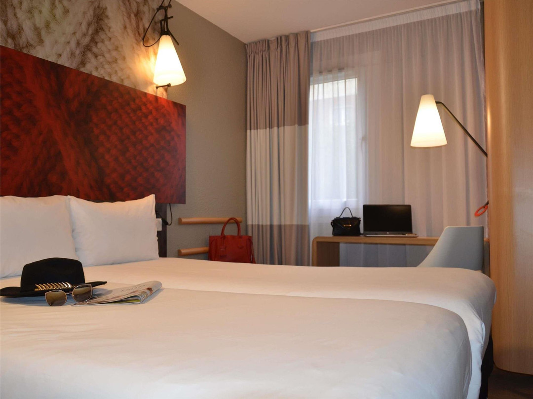 Vaux-le-Penil酒店住宿-Hotel Ibis Melun